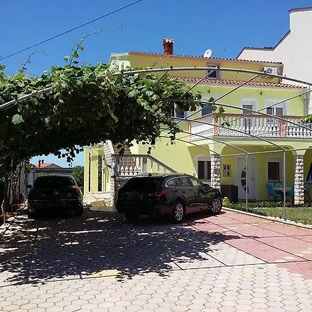 Vilic Apartman *
