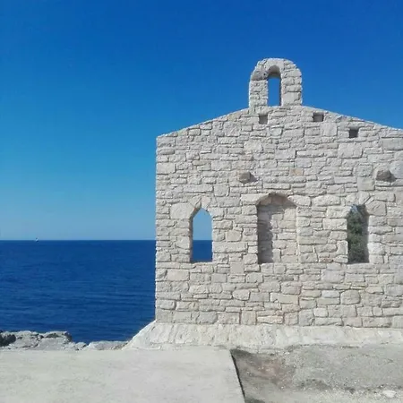 Vilic Apartman Póla
